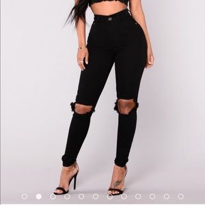 Black ripped jeans fashion nova size 5